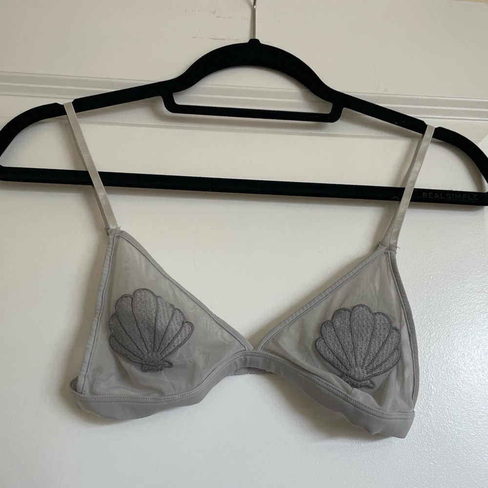 Pull&Bear Mesh Dainty Mermaidcore Seashell Bralette in Silver/Gray